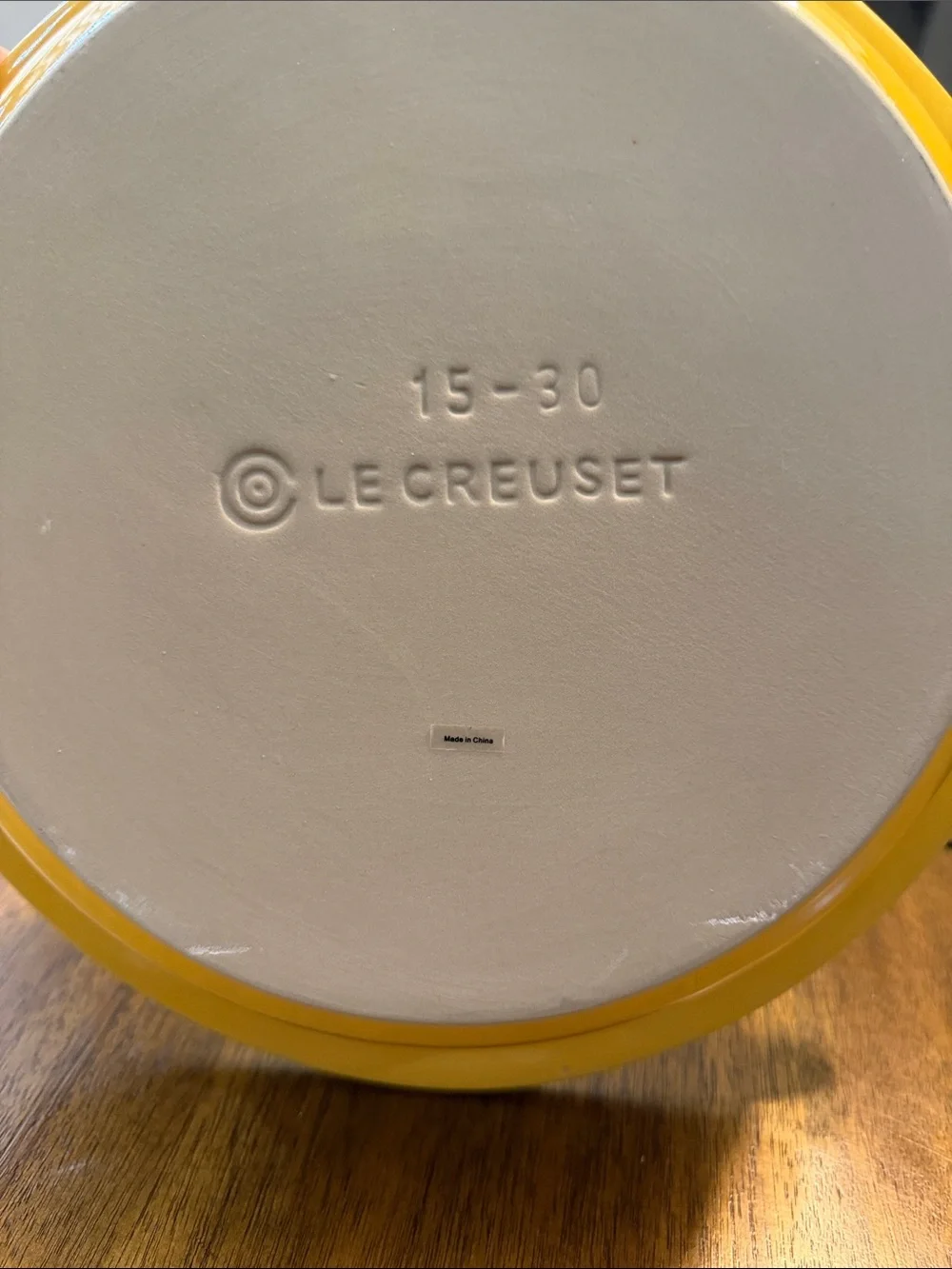 Le Creuset Cream and Dijon Ceramic 10” pie pan